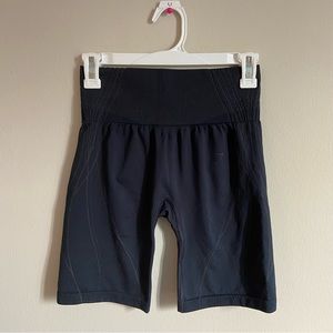 Gymshark Black Apex Seamless Shorts